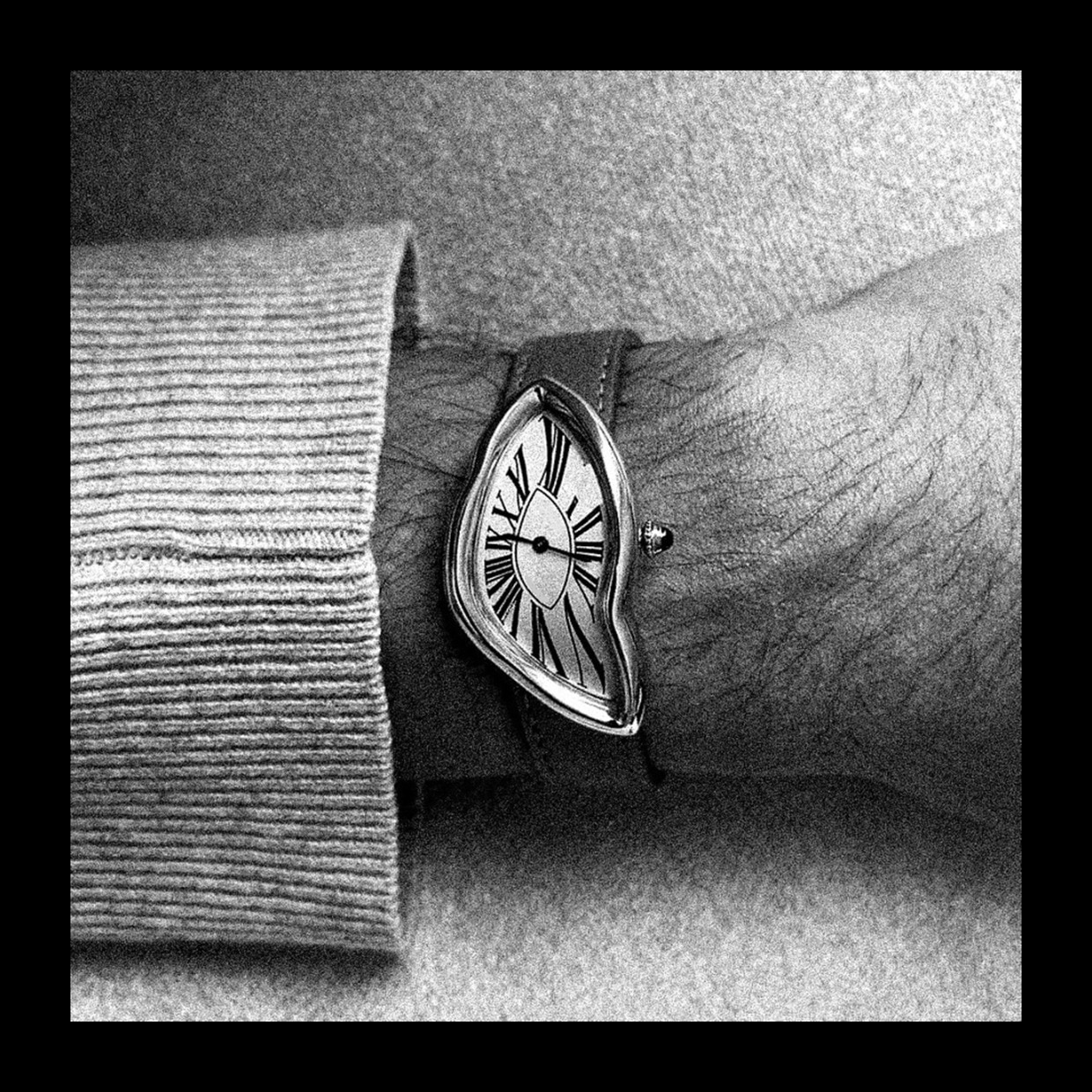 Crystal Quartz Watch MenWomen Original Surrealism Art melting Design Sapphire Waterproof Stainless Steel