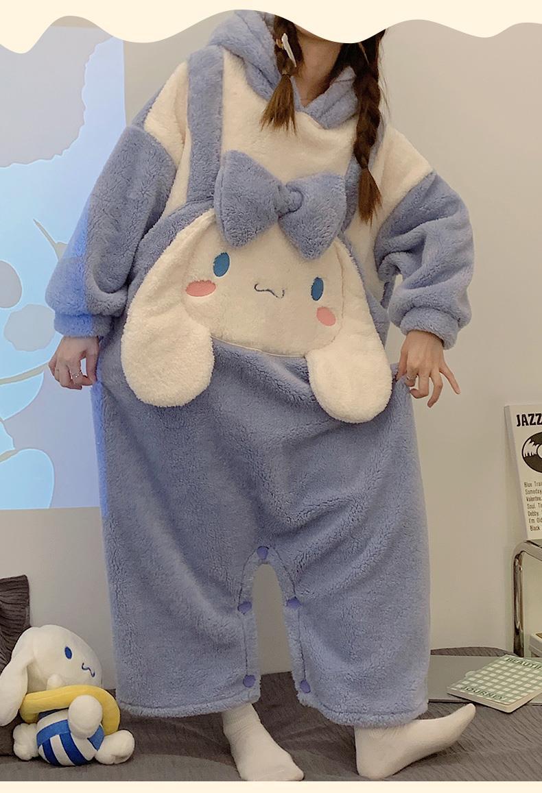 Cute Cinnamoroll Pajamas Flannel Soft Fur Anime Style Students Long Pajamas Gift Set