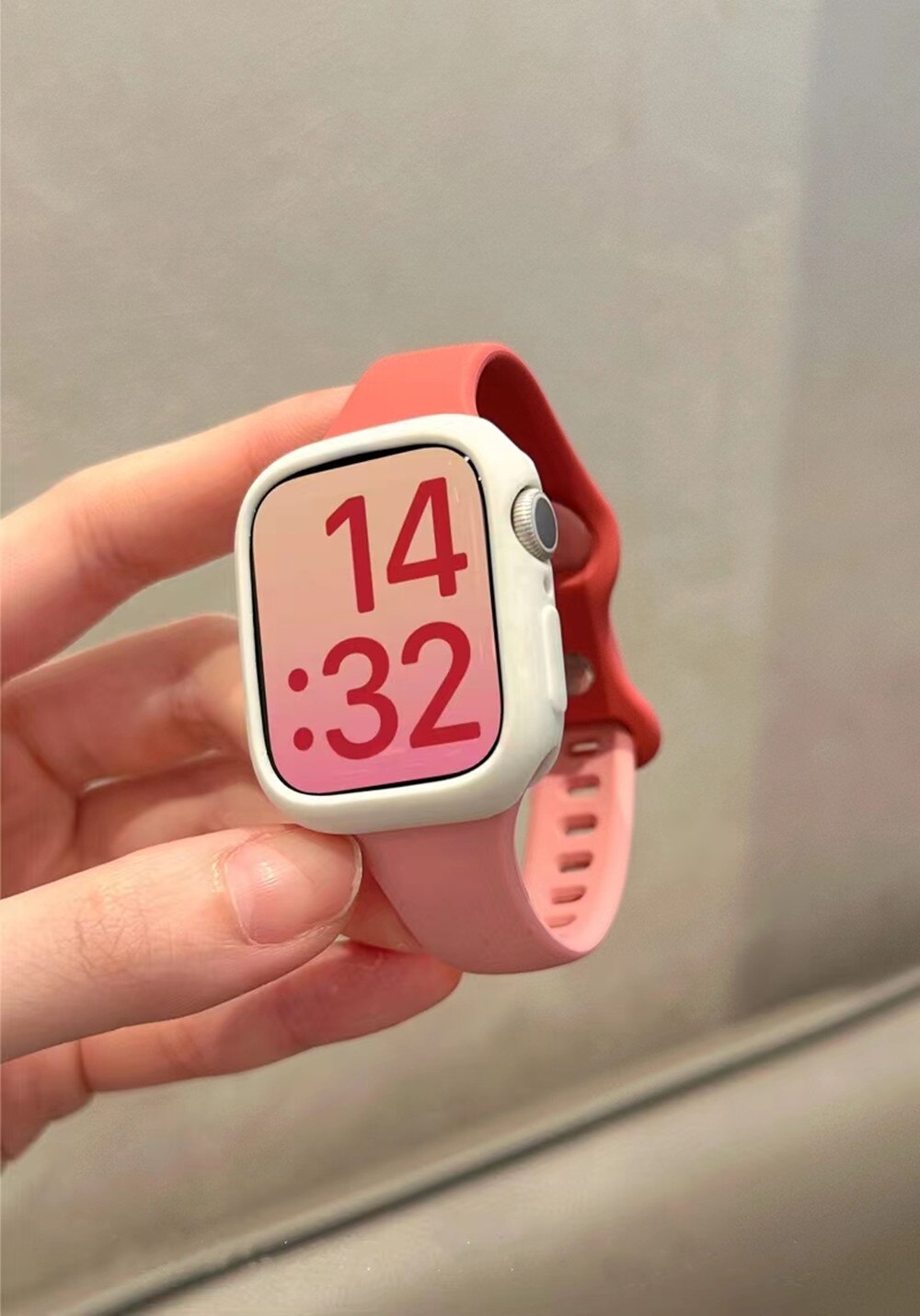 Strap for Apple Watch Band 49Ultra 8SE 41/45mm Rubber Loop for Iwatch 38/42 40/44mm Popular Slim Silicone