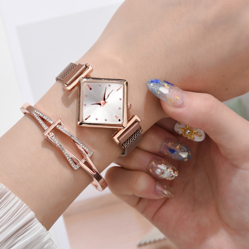 Square Watch Luxury Ladies Quartz Magnet Buckle Gradient Color Watches Relogio Feminino For Gift Clock