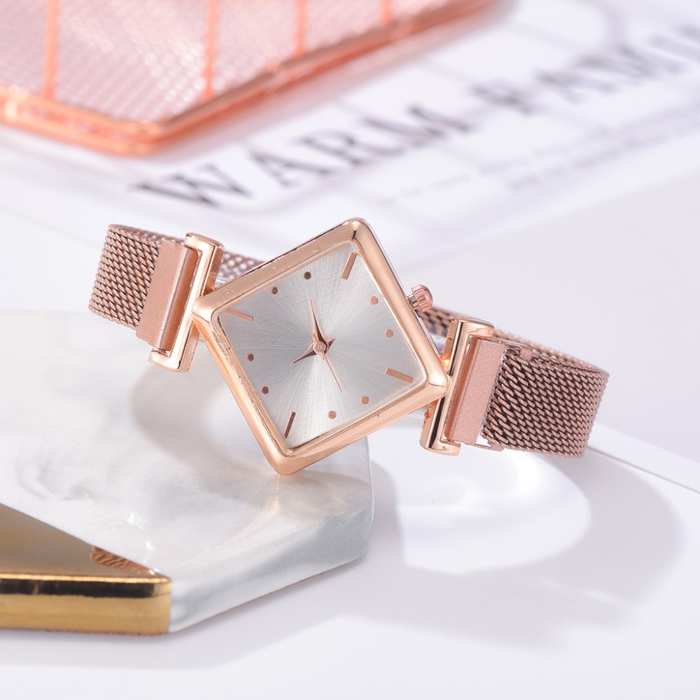Square Watch Luxury Ladies Quartz Magnet Buckle Gradient Color Watches Relogio Feminino For Gift Clock