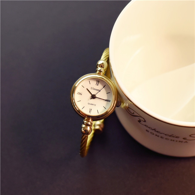 Bracelet Women Watches Stainless Steel Quartz Wristwatches